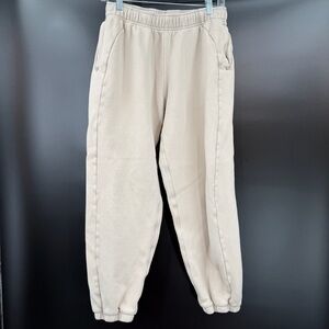 EUC Lululemon Scuba Joggers Mojave Tan Sz Small Women’s Joggers